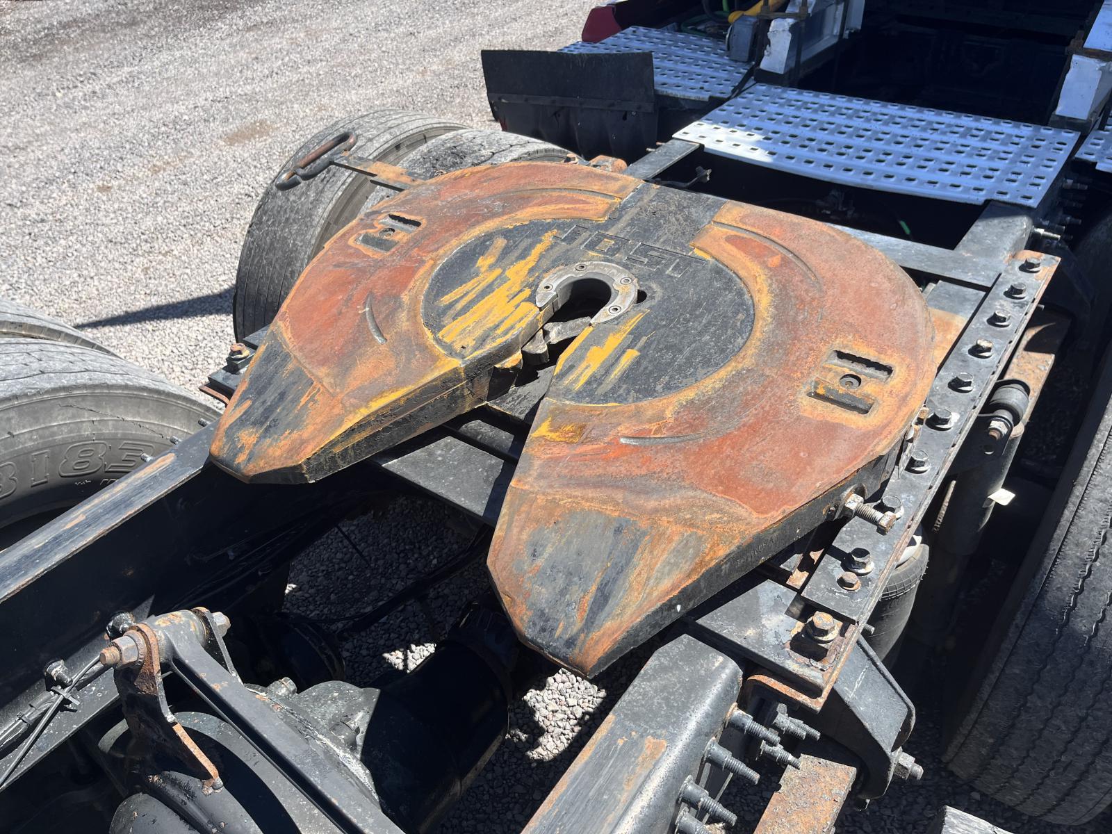 ./imagenes/INVOICE/2019/16570/VOLVO VNL64T670 (8).JPG